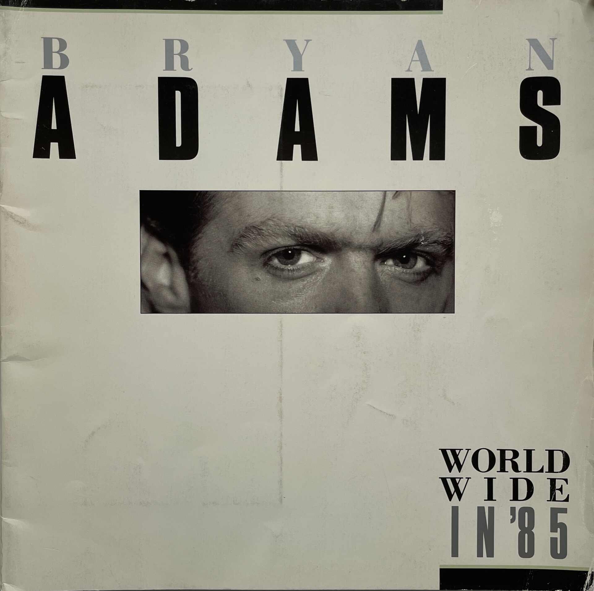 who did bryan adams tour with in 1985